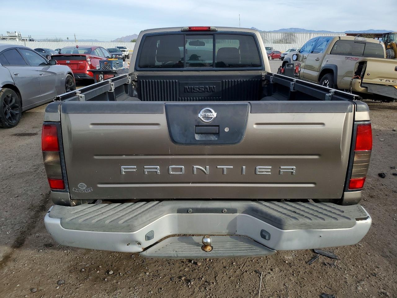 2004 Nissan Frontier Standard