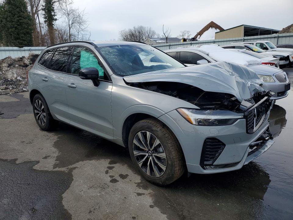 2025 Volvo Xc60 Core