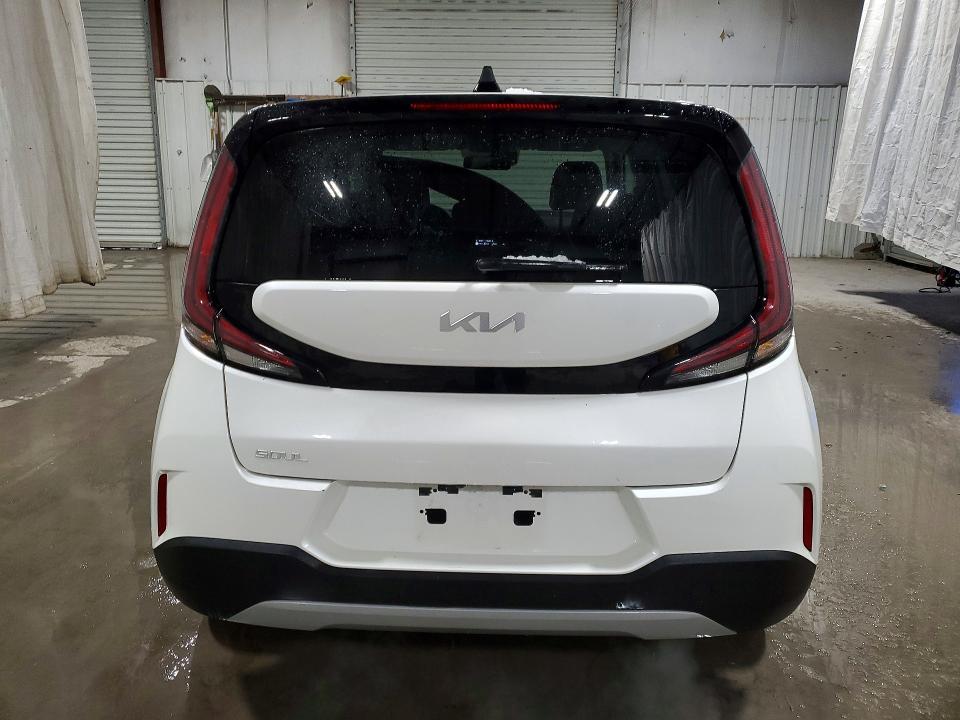 2023 KIA Soul lx