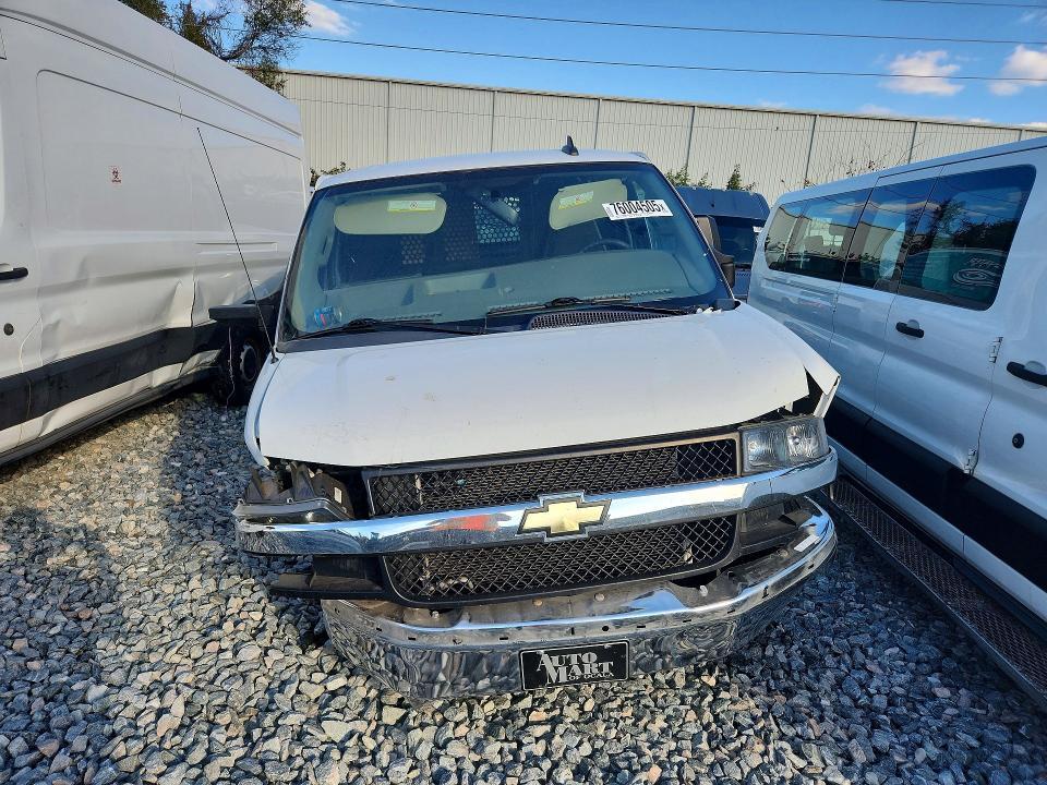 2022 Chevrolet Express G2500