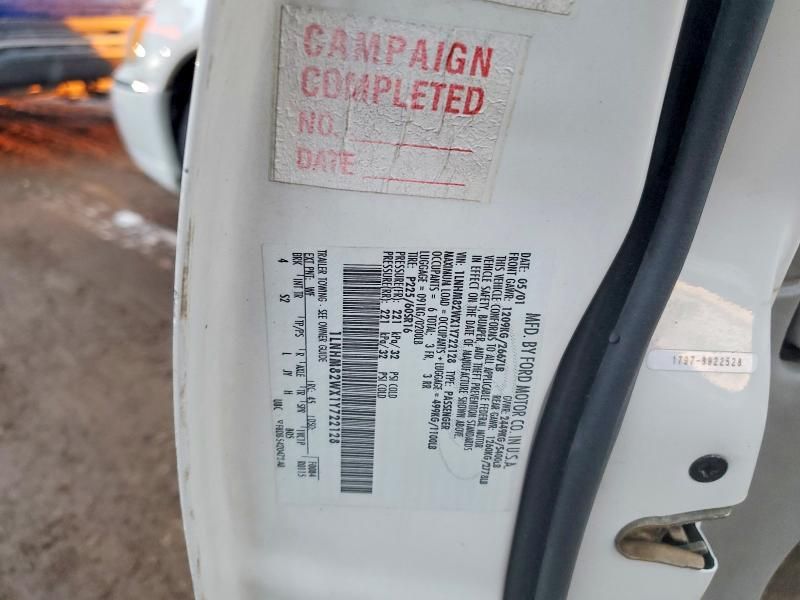 2001 Lincoln Town car Signature