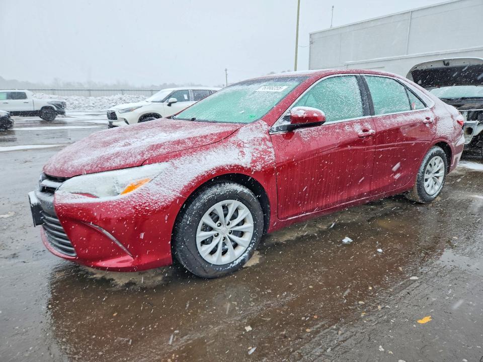 2016 Toyota Camry le