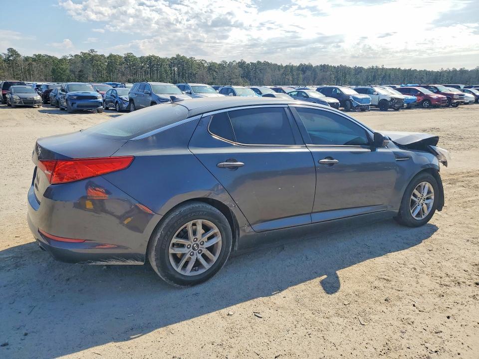 2011 KIA Optima lx