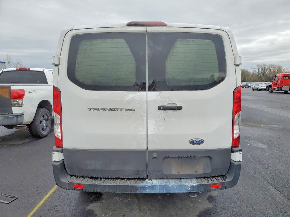 2022 Ford Transit T-250