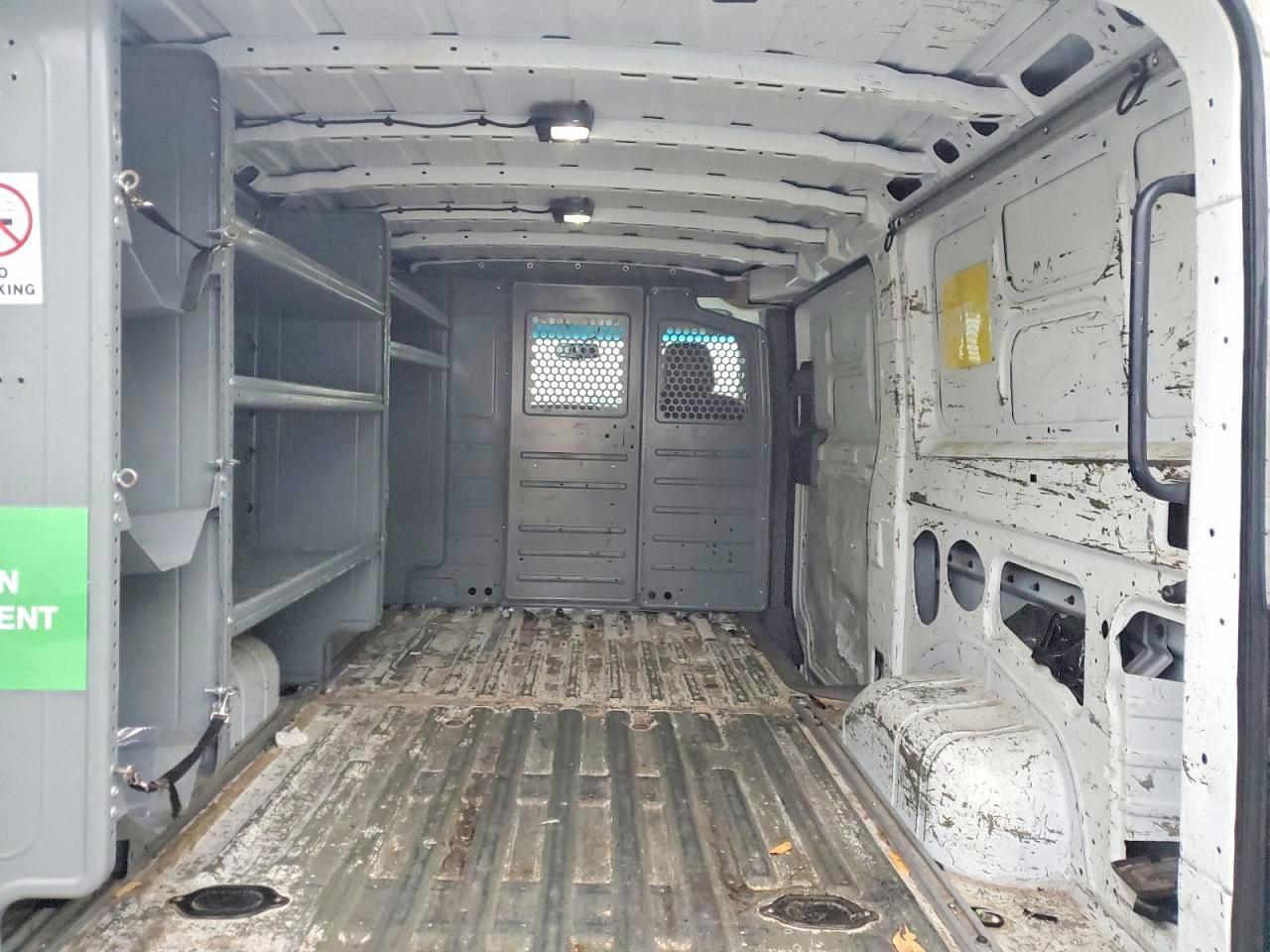 2014 Nissan NV2500 Utility / Service Van