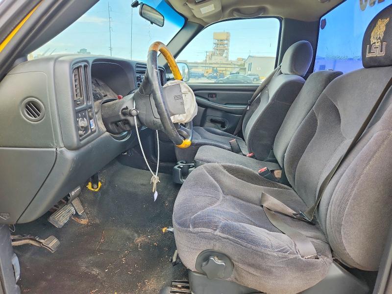 2002 GMC New Sierra C1500