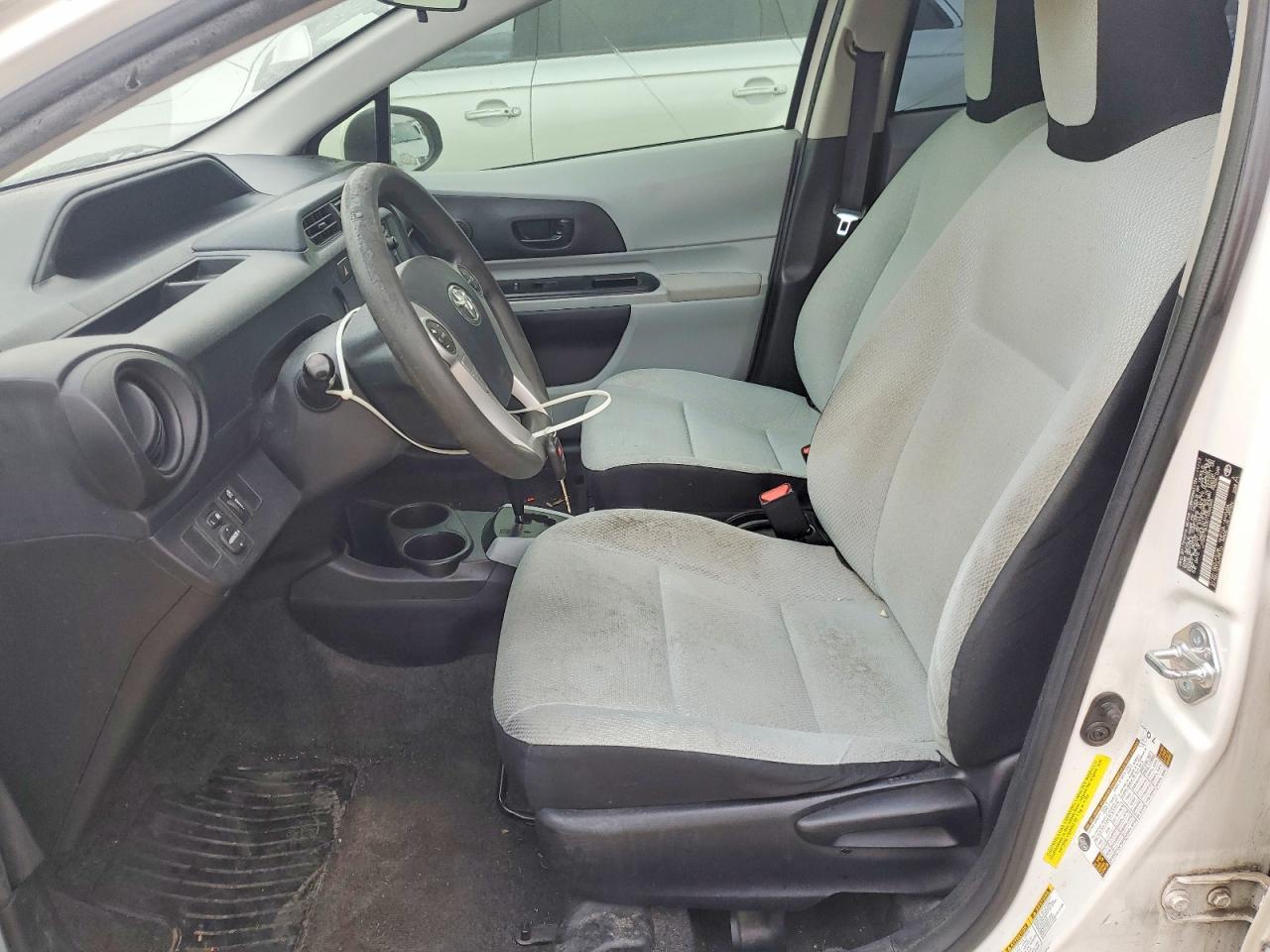 2013 Toyota Prius c one