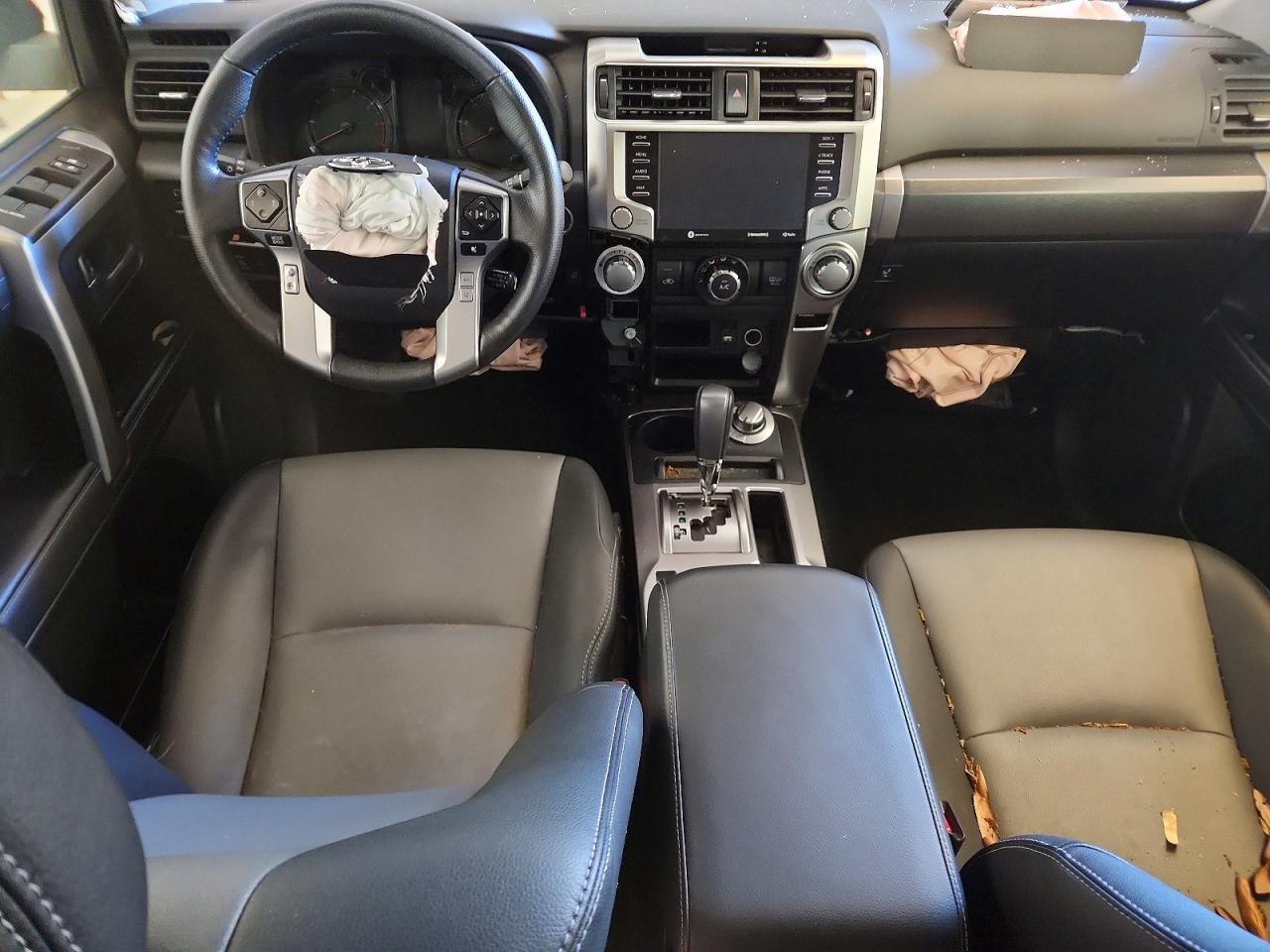 2023 Toyota 4runner se