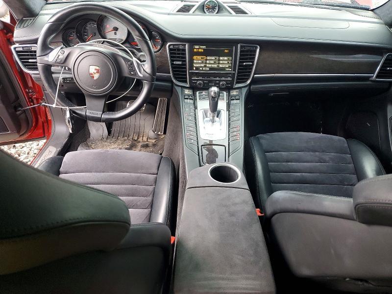 2013 Porsche Panamera gts