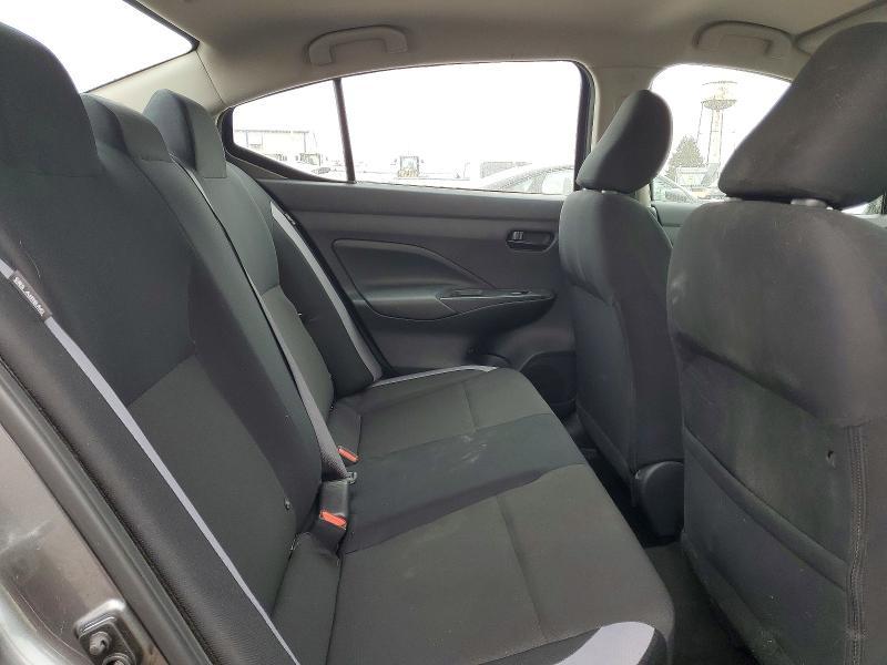 2025 Nissan Versa s
