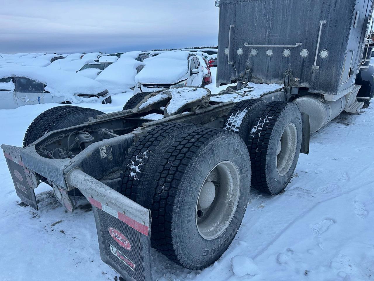 2022 Peterbilt 389