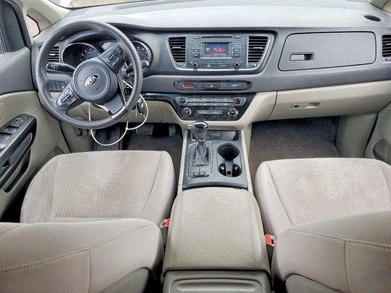 2016 KIA Sedona lx