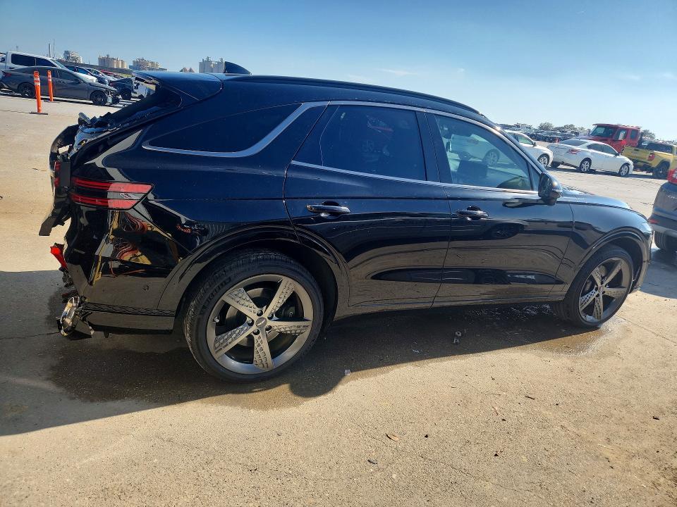 2025 Genesis Gv70 Base