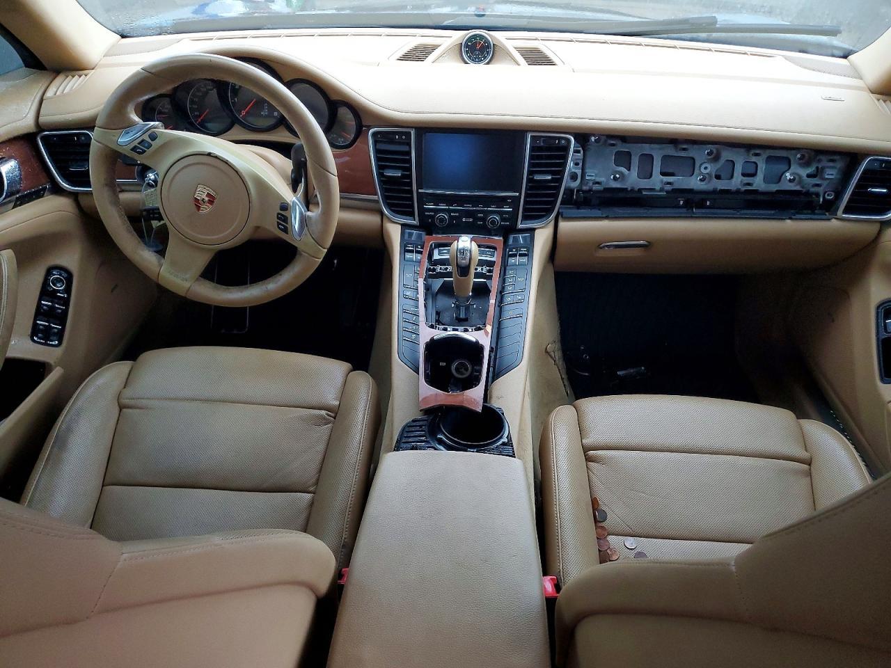 2014 Porsche Panamera 2