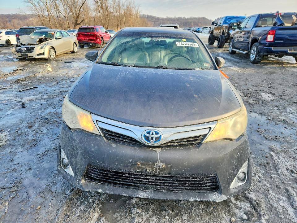 2013 Toyota Camry Hybrid