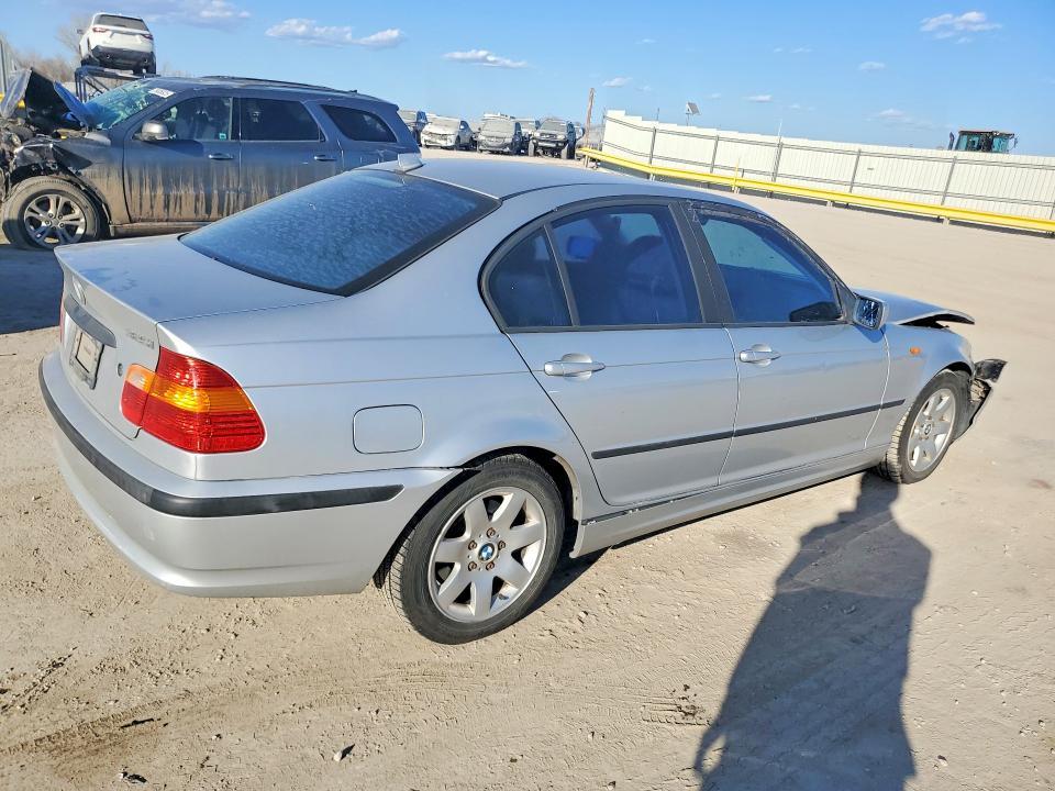2004 BMW 325 i