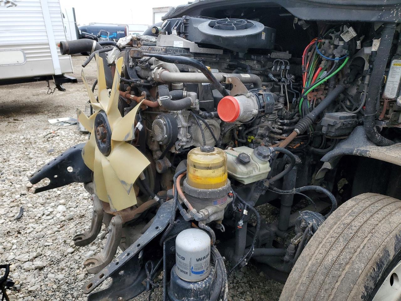 2020 Freigliner 2020 Freightliner Cascadia 126 Semi Truck