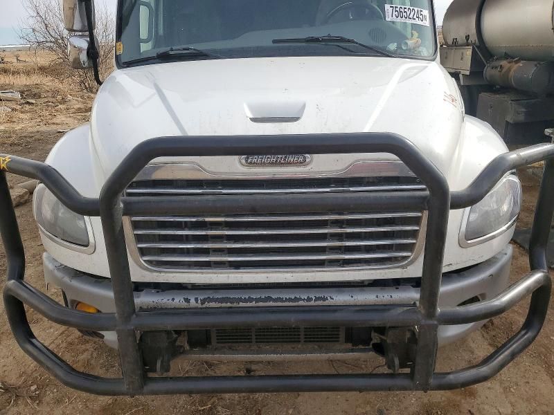 2019 Freightliner Business Class M2 box Truck