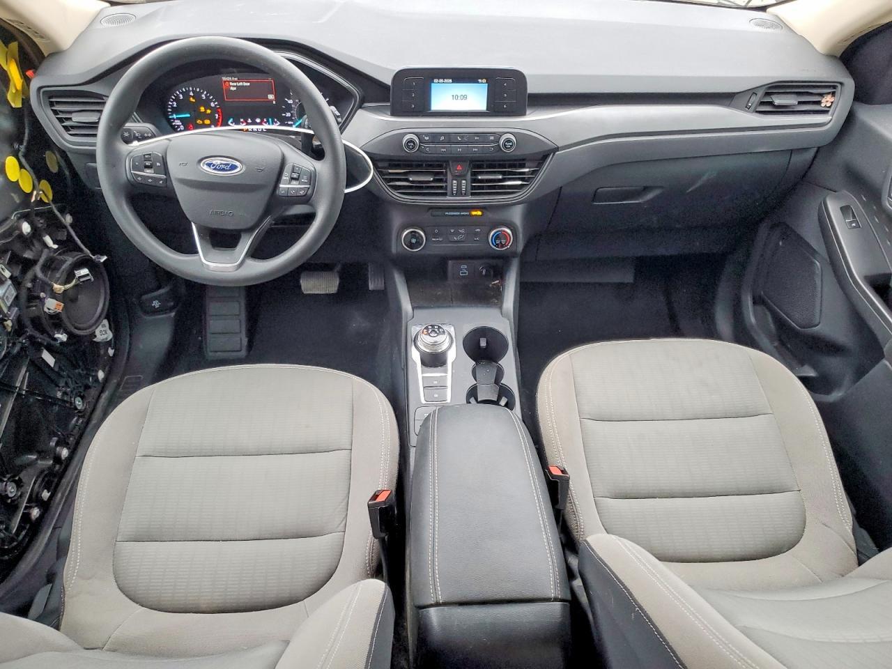 2020 Ford Escape s