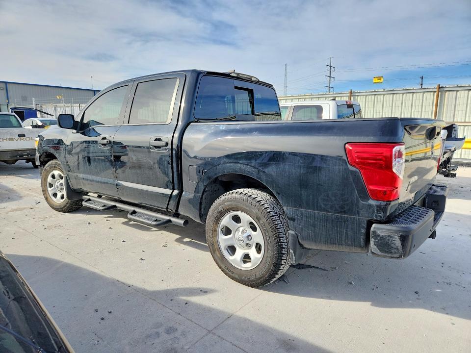 2023 Nissan Titan s