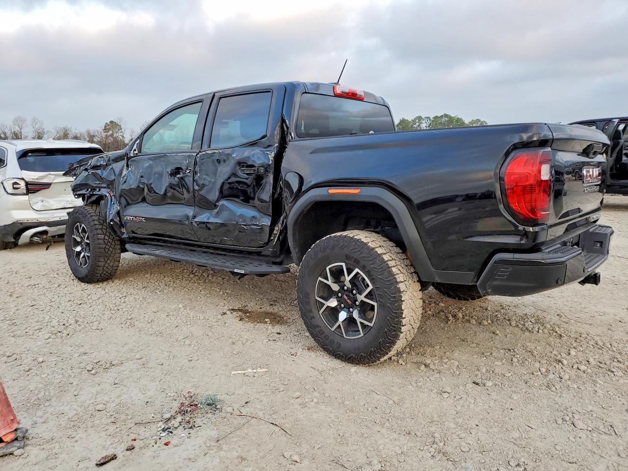 2024 GMC Canyon At4x