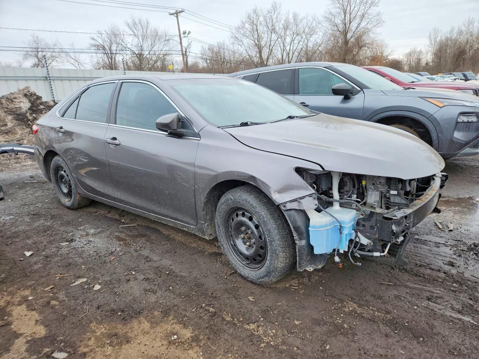 2016 Toyota Camry le