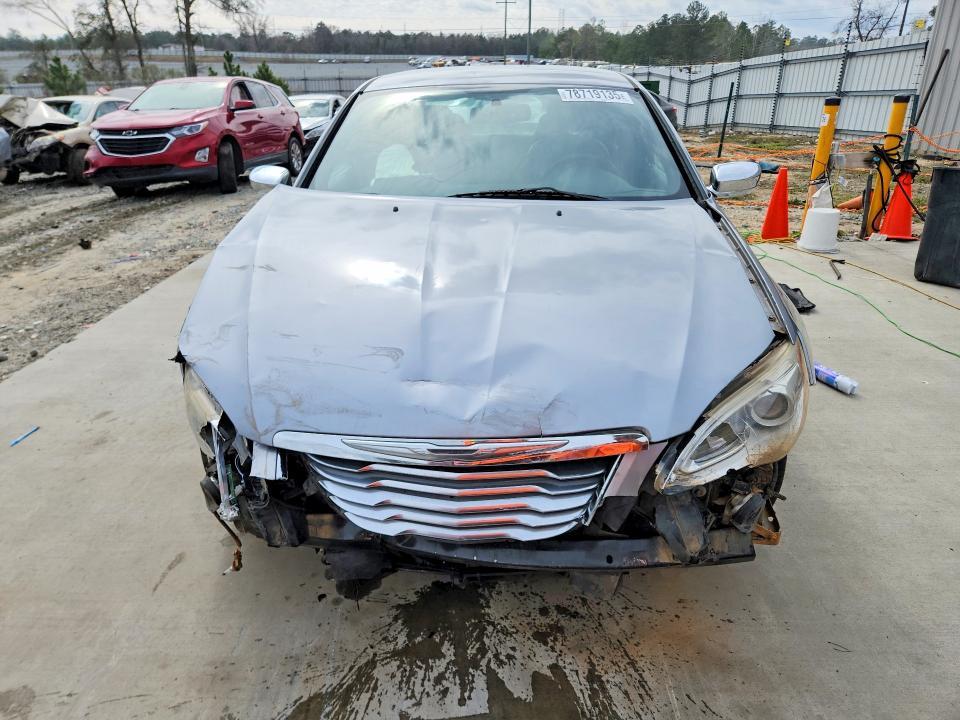 2013 Chrysler 200 Limited
