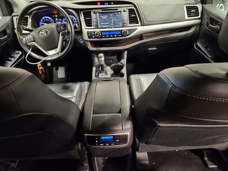 2019 Toyota Highlander se