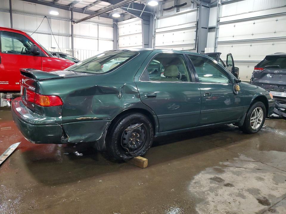 2001 Toyota Camry le V6