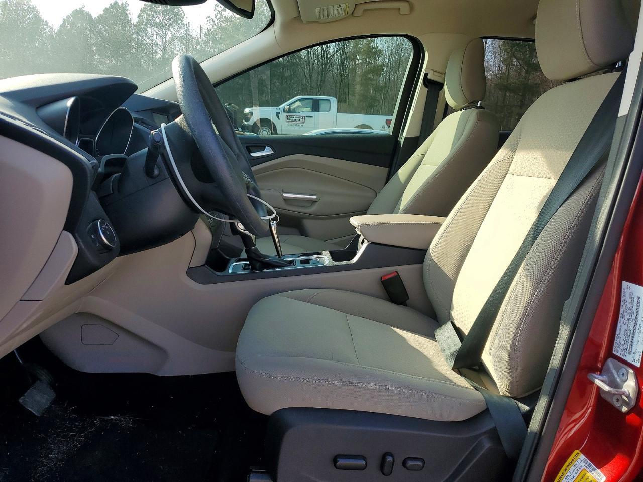 2019 Ford Escape se