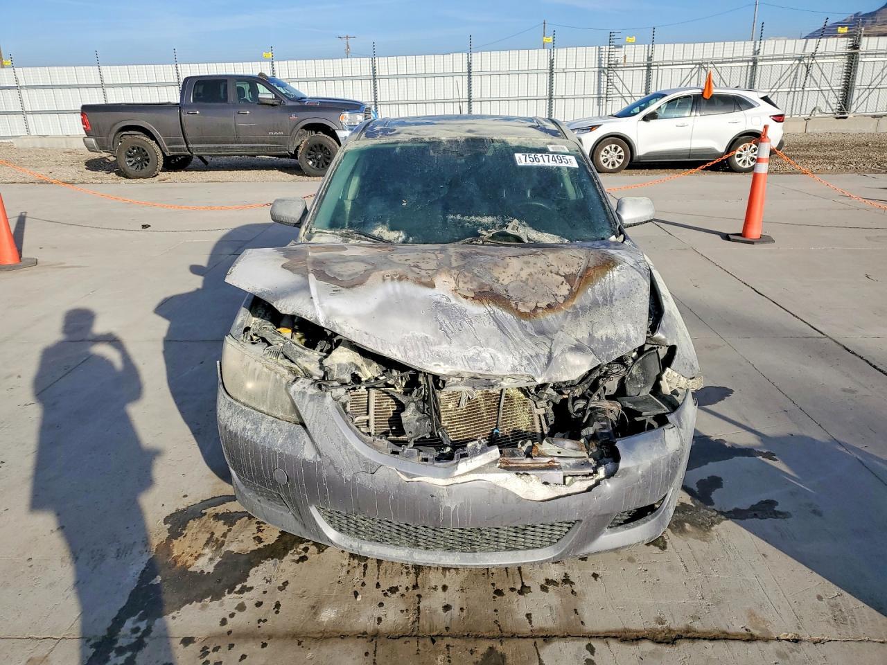 2005 Mazda 3 I