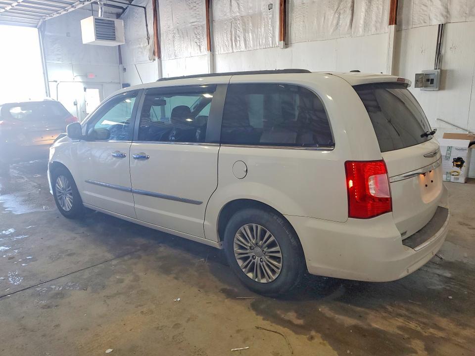 2016 Chrysler Town & Country Touring l
