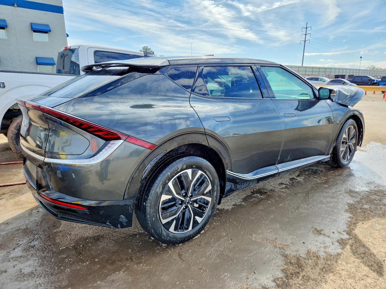 2023 KIA EV6 Light