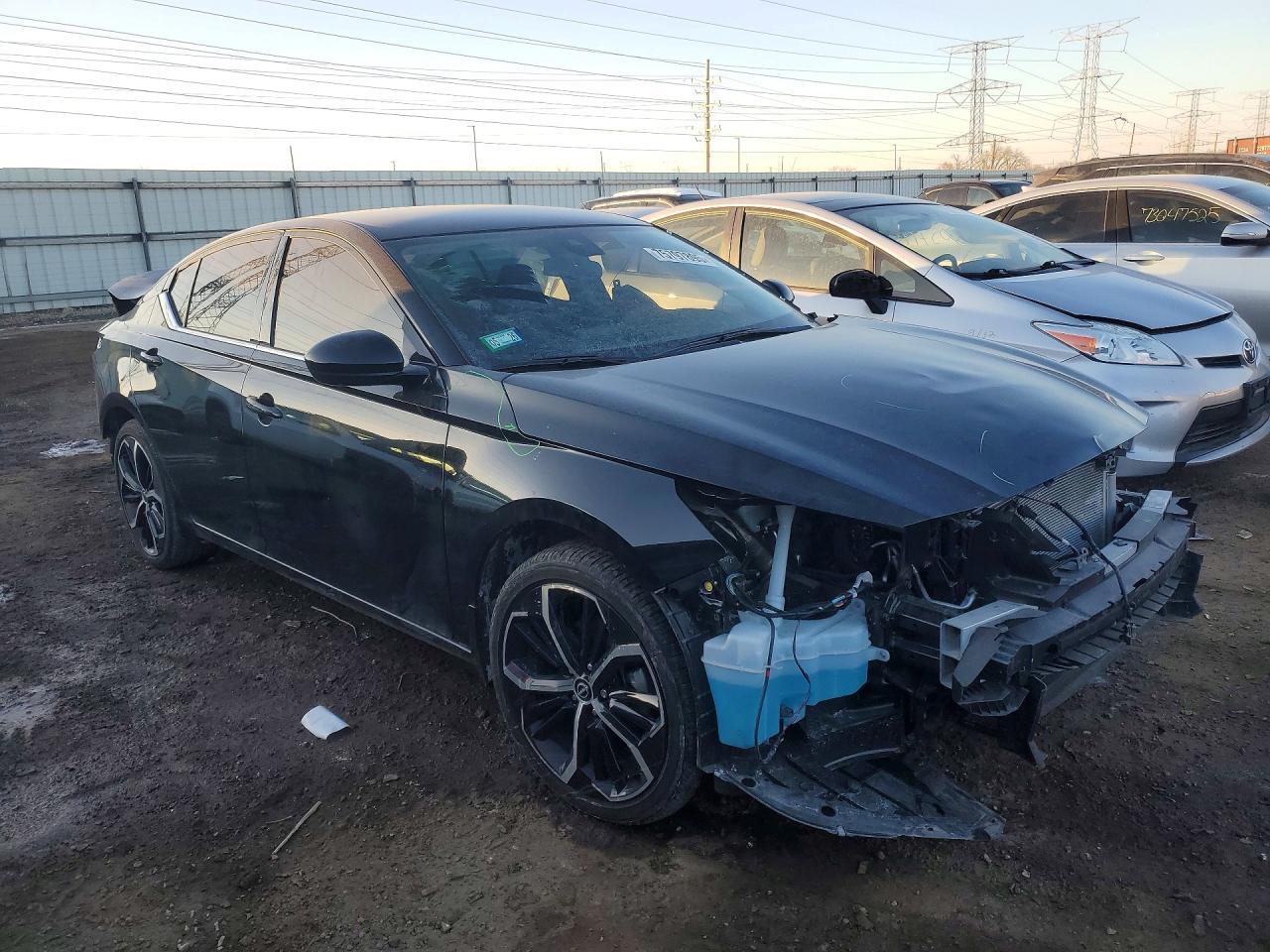 2025 Nissan Altima 2.5 sr