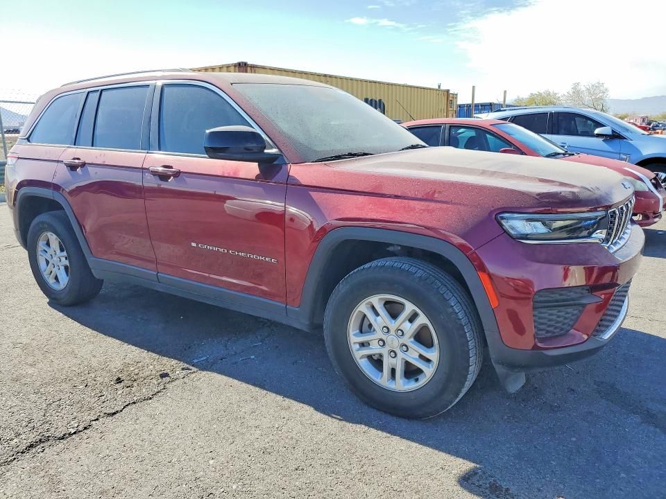 2023 Jeep Grand Cherokee Laredo