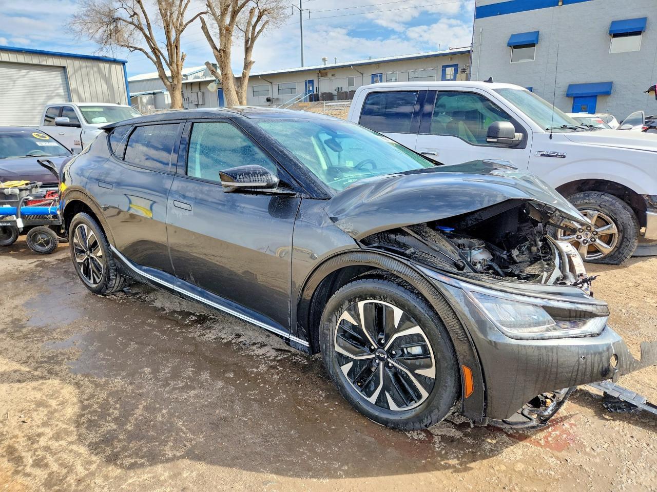 2023 KIA EV6 Light
