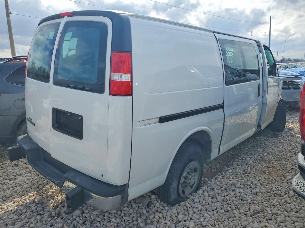 2021 Chevrolet Express G2500