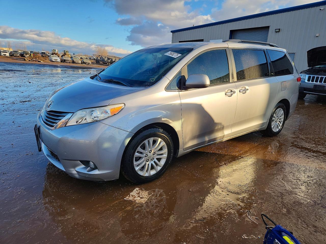 2011 Toyota Sienna xle