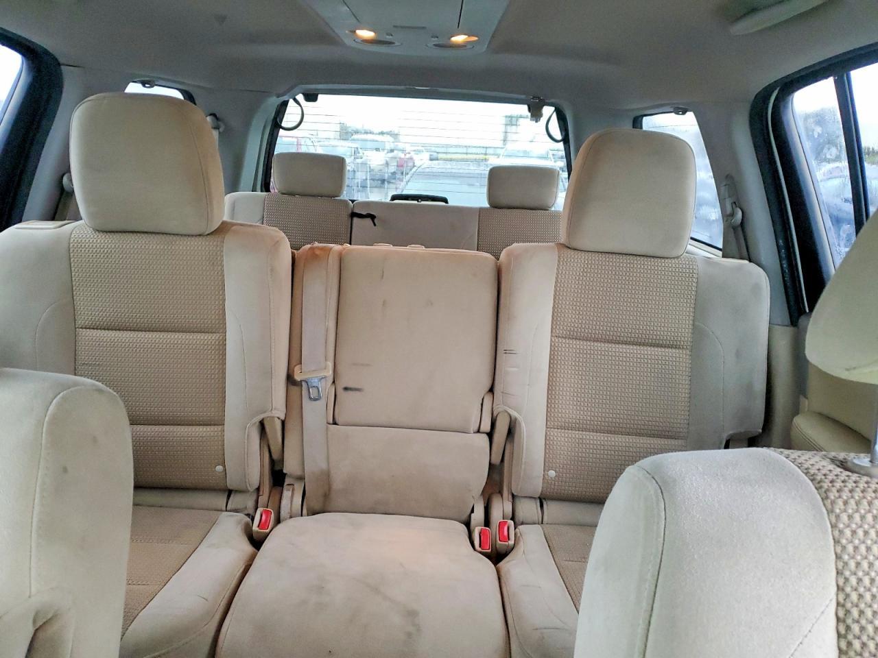 2014 Nissan Armada sv