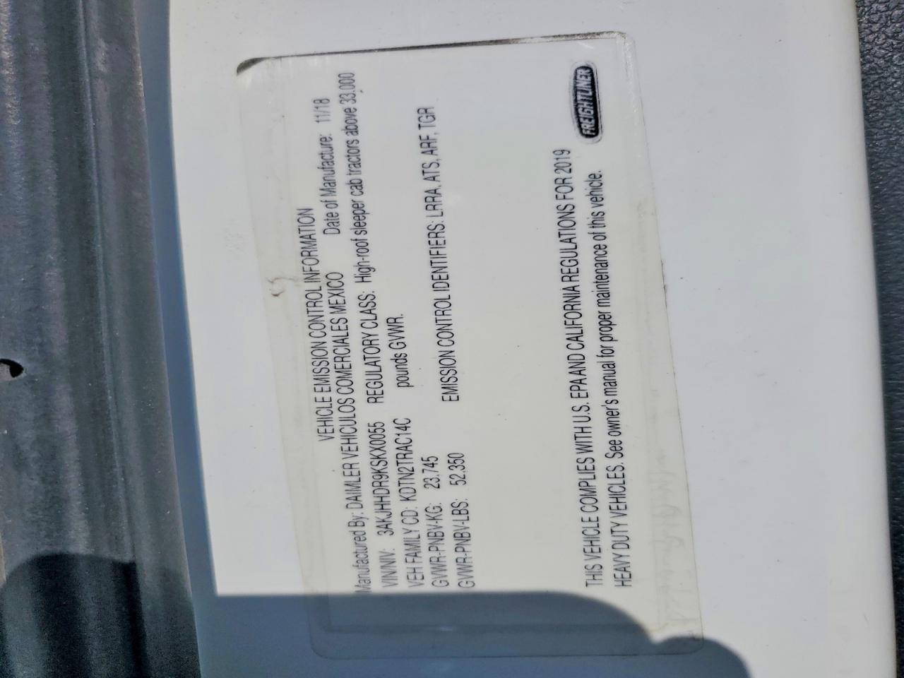 2019 Freigliner 2019 Freightliner Cascadia 126 Semi Truck