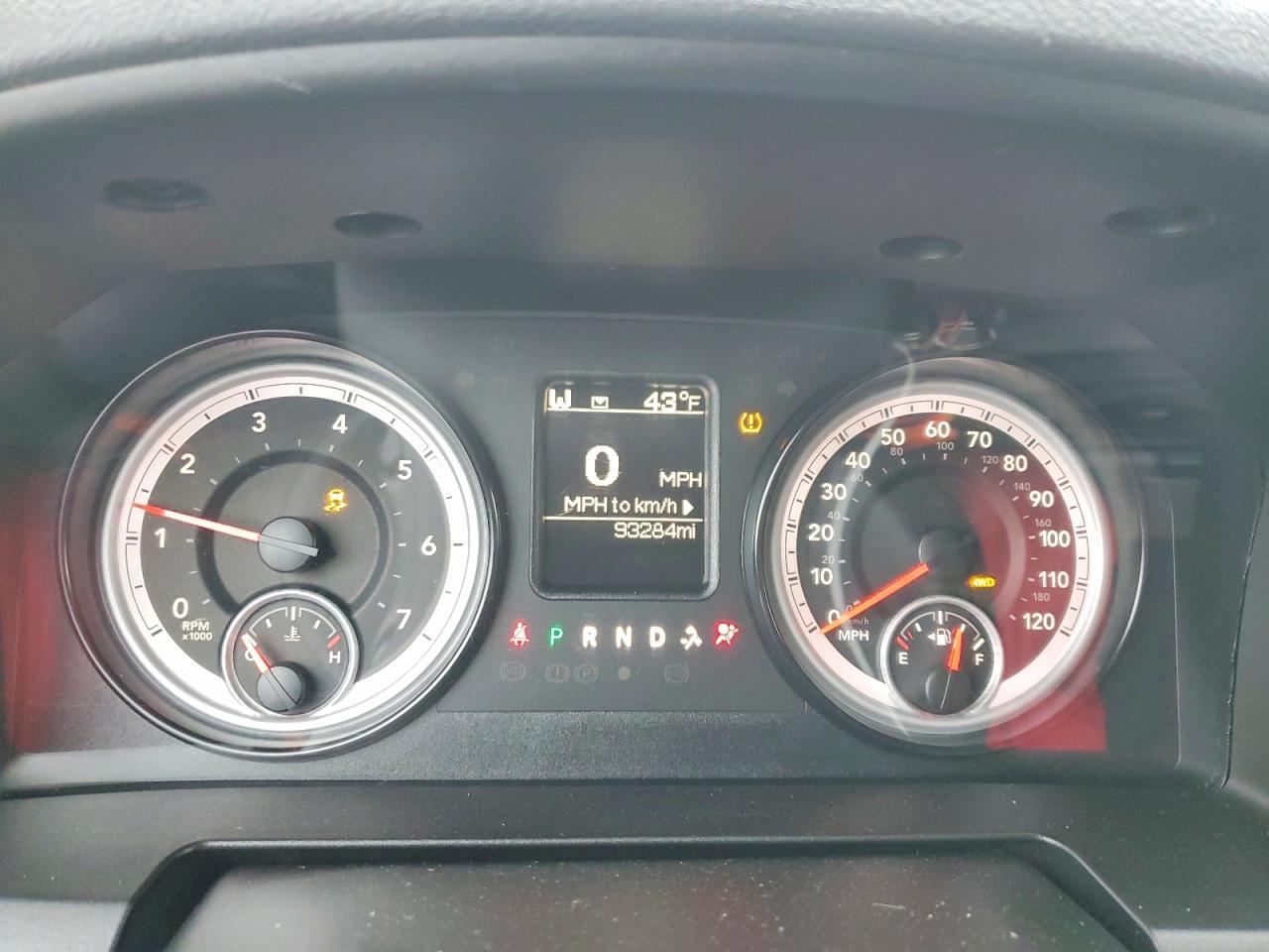 2016 Dodge Ram 1500 slt