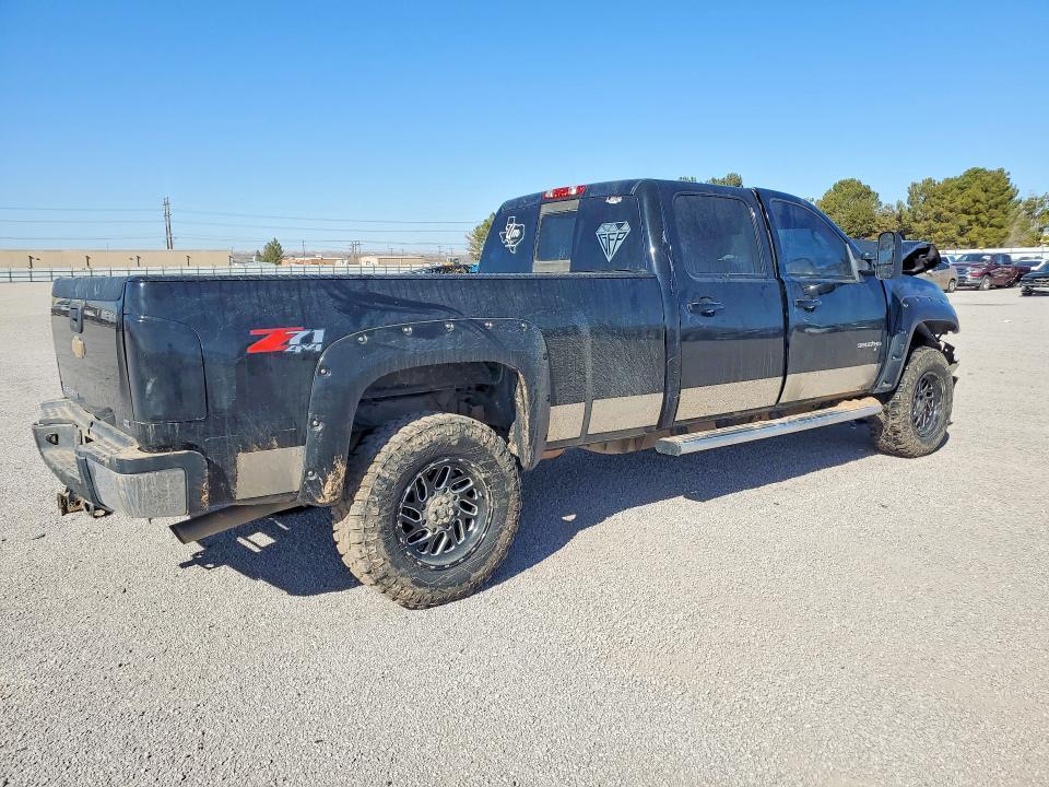 2011 Chevrolet Silverado K3500 LTZ