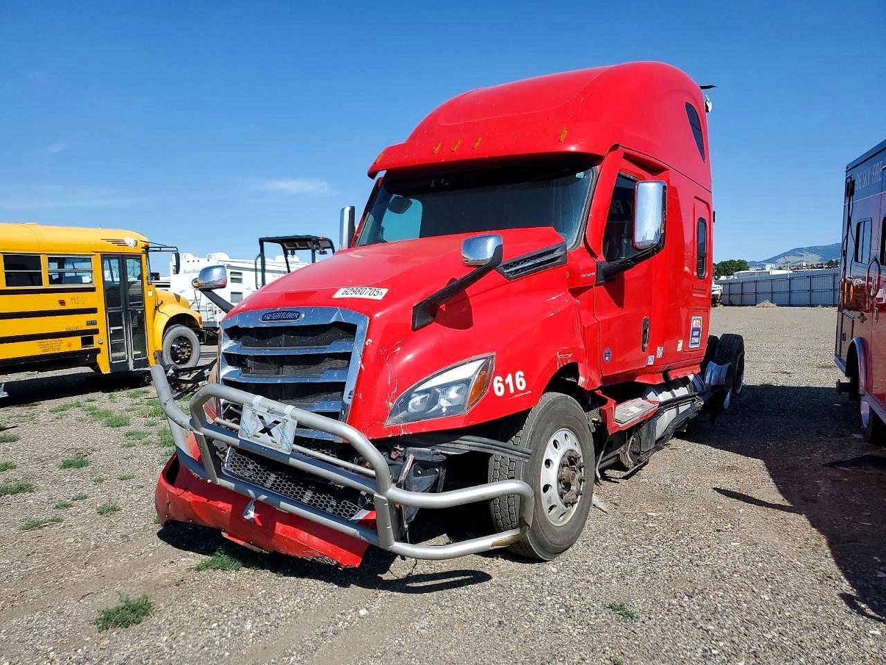 2023 Freightliner Cascadia 1-Semi Truck