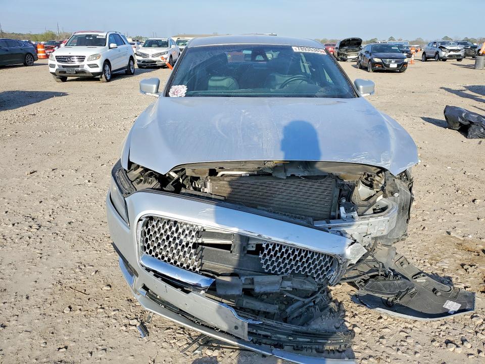 2019 Lincoln Continental Select