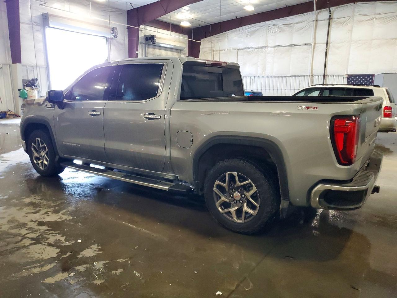 2023 GMC Sierra K1500 SLT