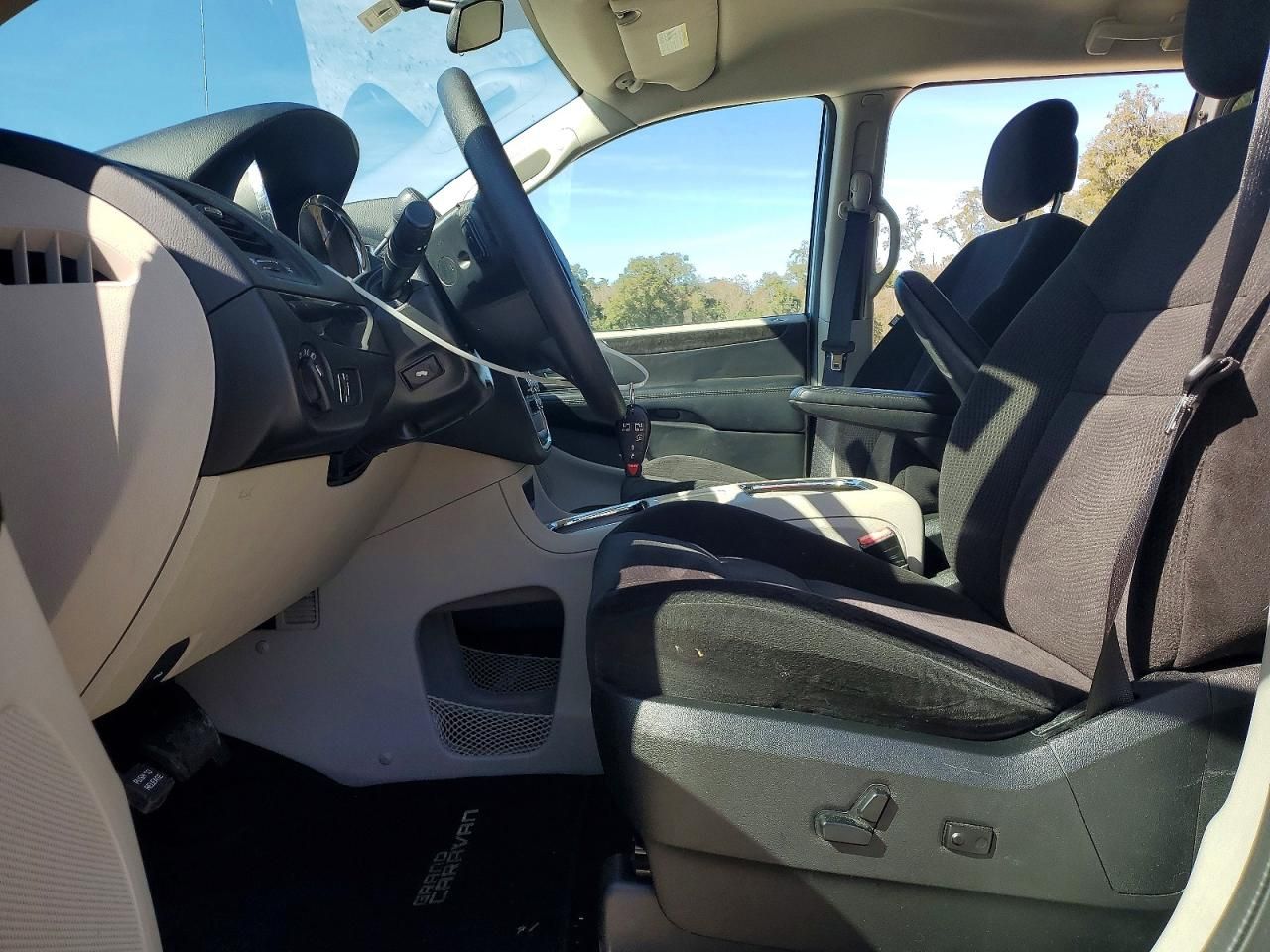 2014 Dodge Grand Caravan sxt