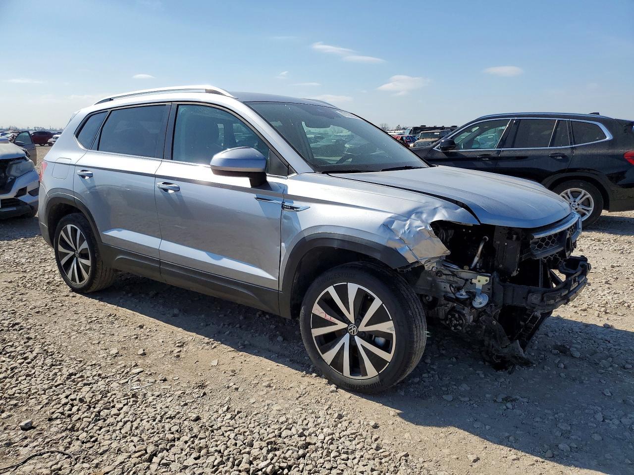 2024 Volkswagen Taos se