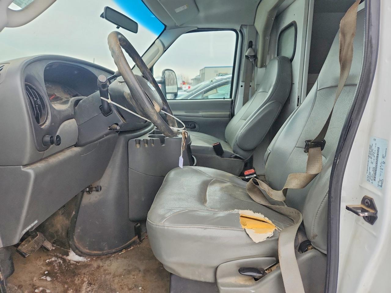 2005 Ford E350 Utility / Service Truck