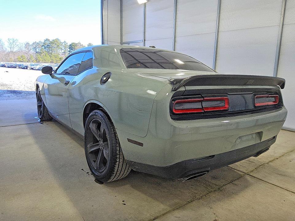 2015 Dodge Challenger sxt