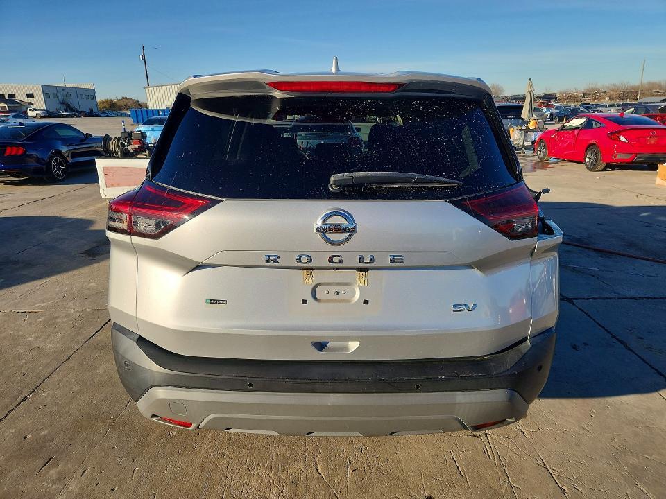 2021 Nissan Rogue sv